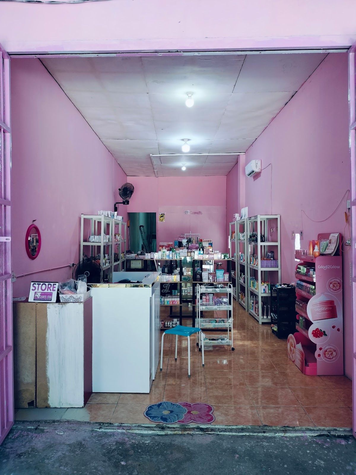 RF Cosmetic Kendari