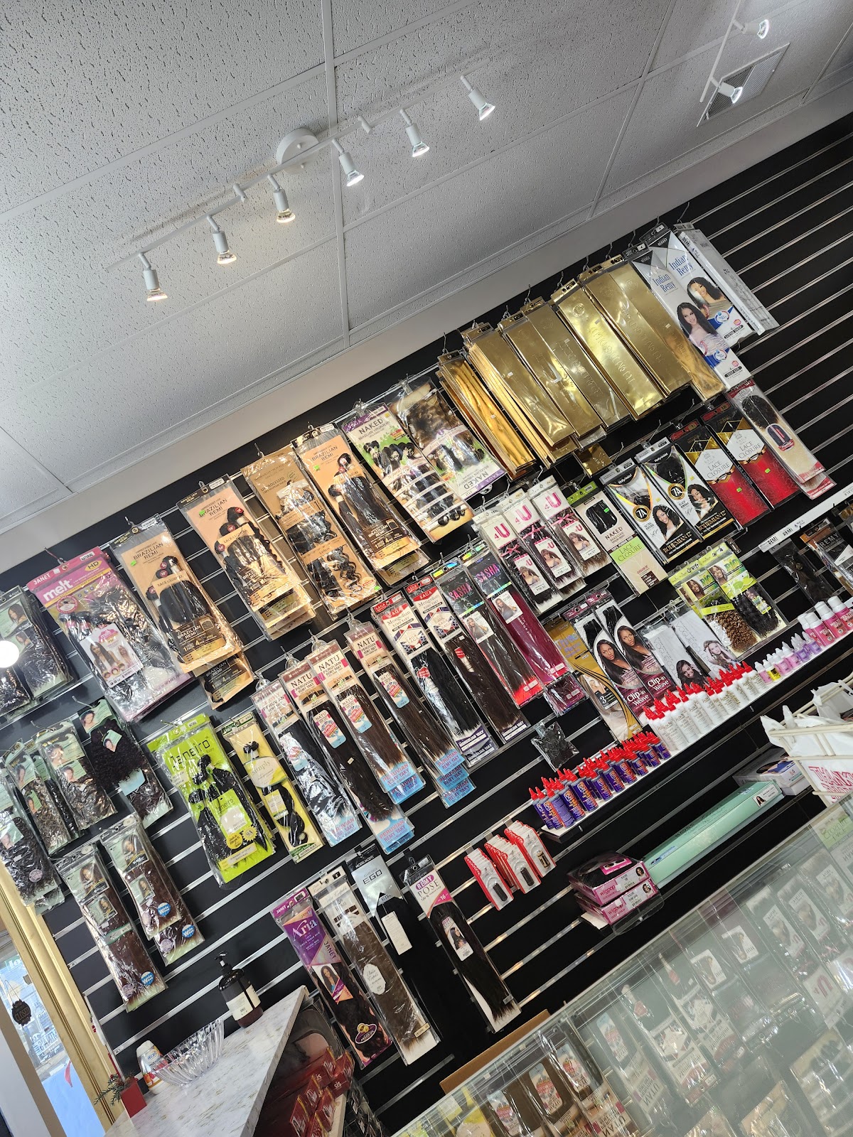 Romina's Beauty Supplies Store