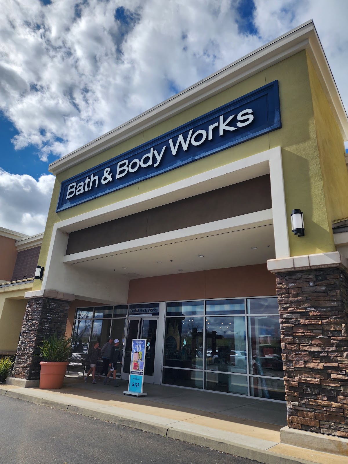 Bath & Body Works
