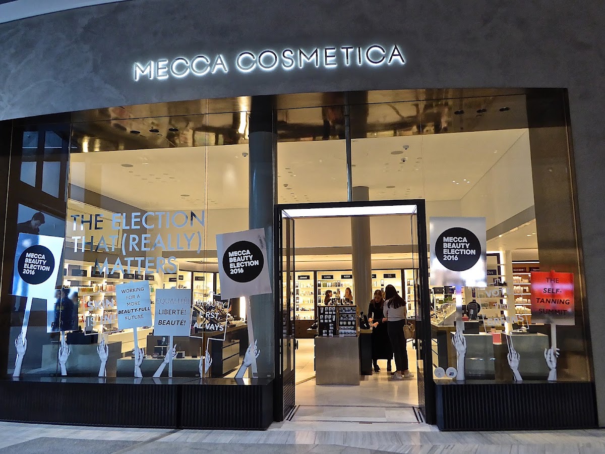 Mecca Cosmetica Pacific Fair