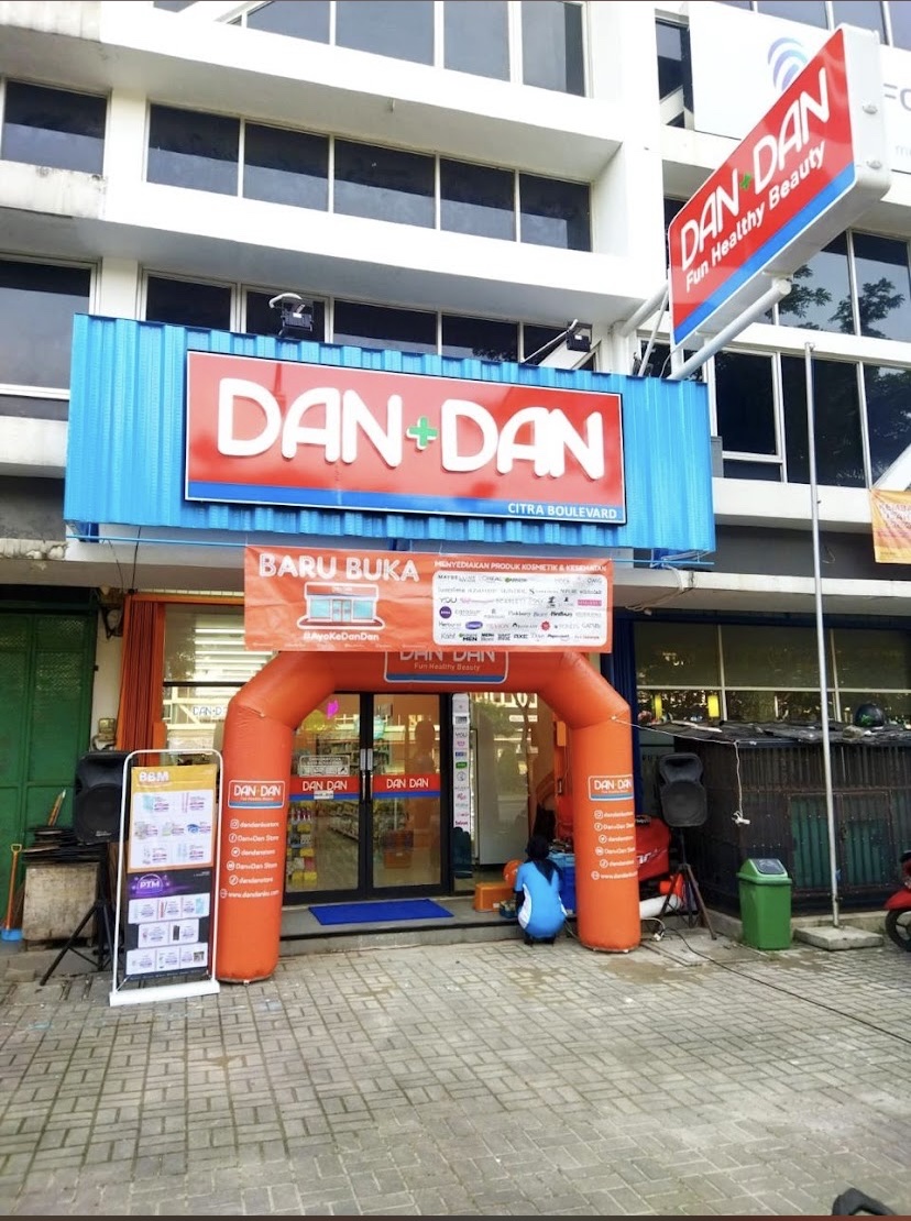 DAN+DAN Citra Raya Boulevard