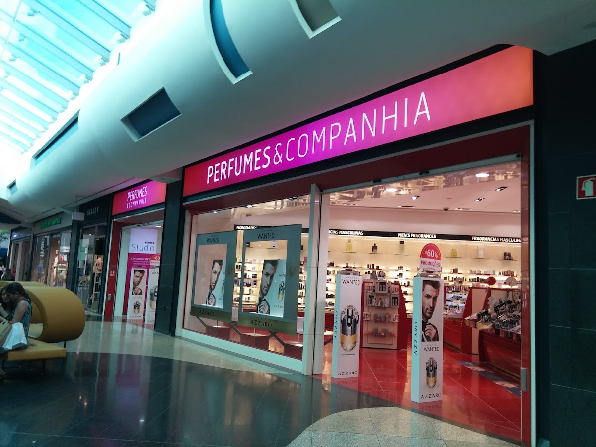 Perfumes & Companhia
