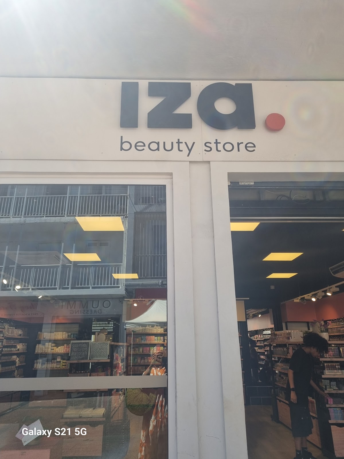 IZA BEAUTY STORE Saint-Denis