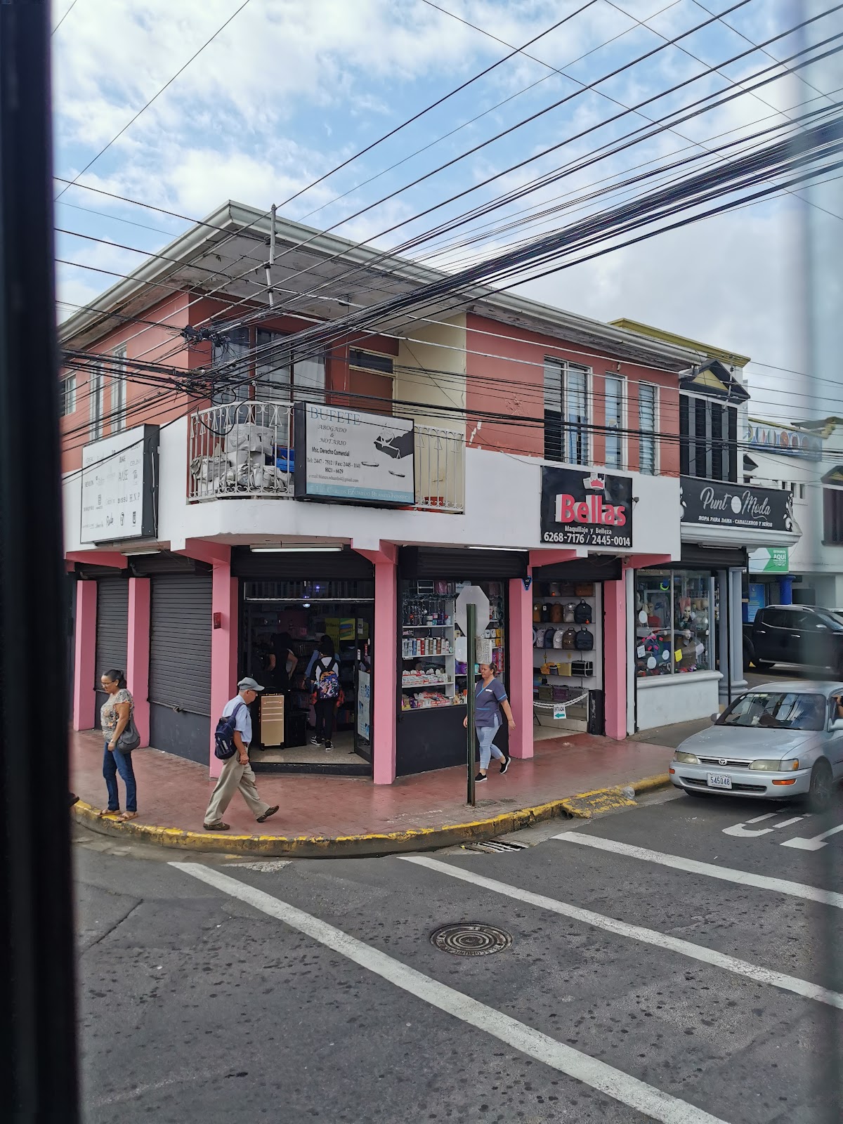 Bellas Maquillaje y Belleza