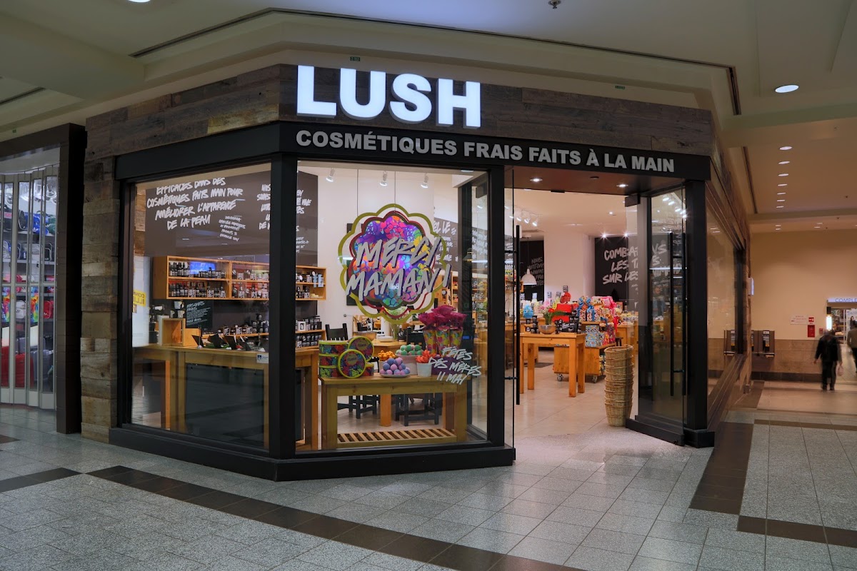 Lush Cosmetics Montreal Eaton Centre