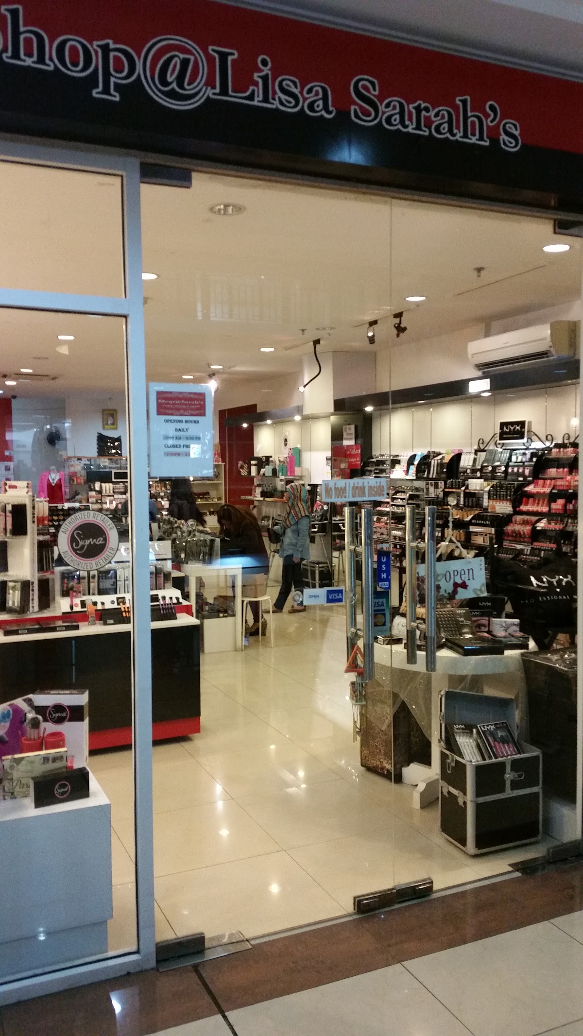 Shop@Lisa Sarah's