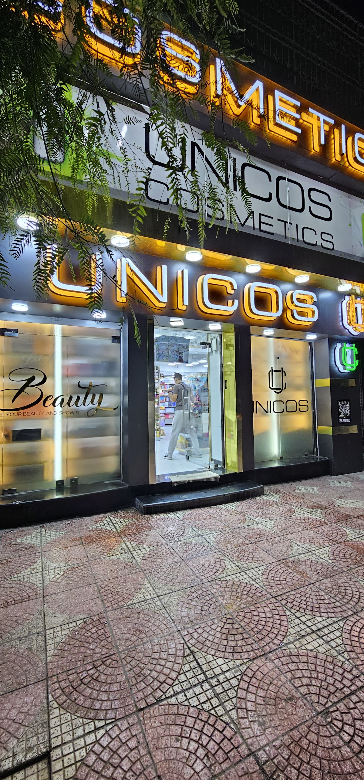 Unicos