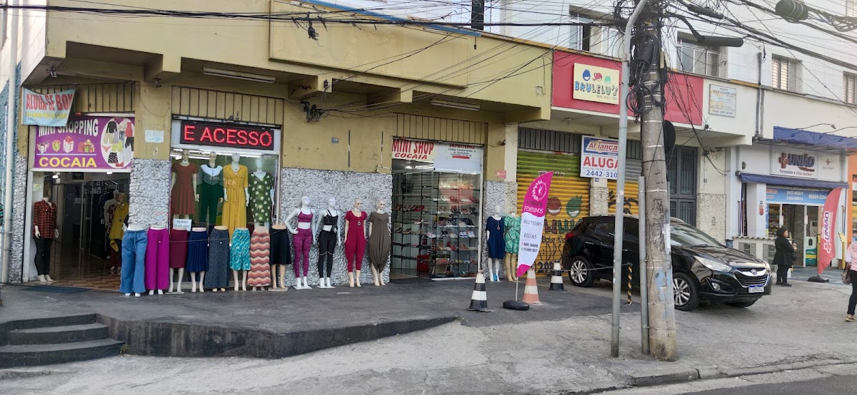 Kalari Beauty - Maquiagens e Acessórios