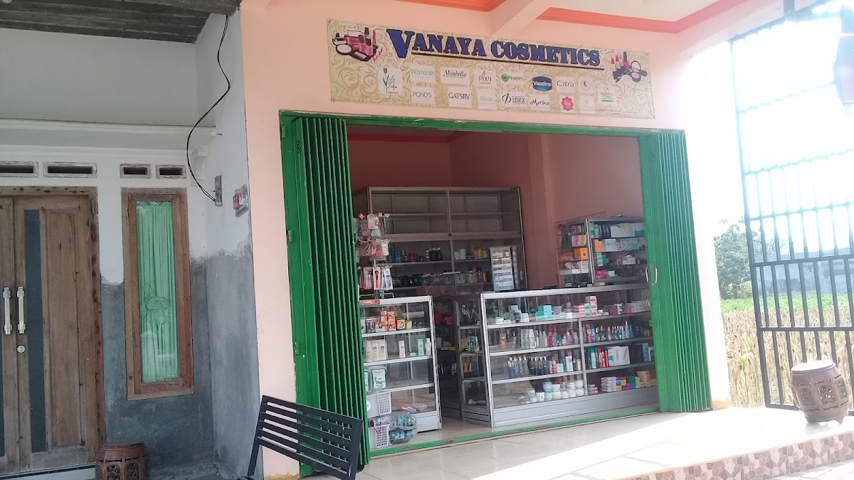 Khanaya cosmetik