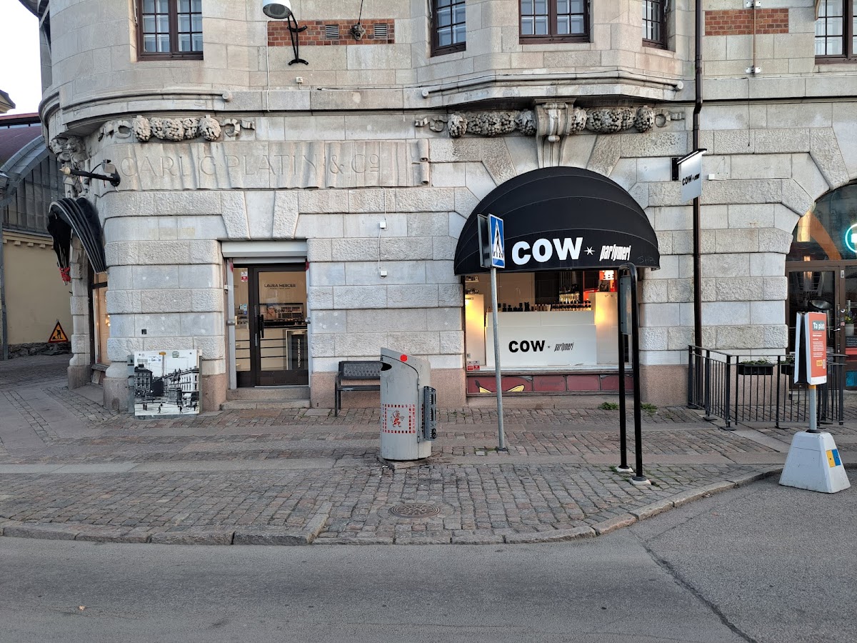 COW Parfymeri
