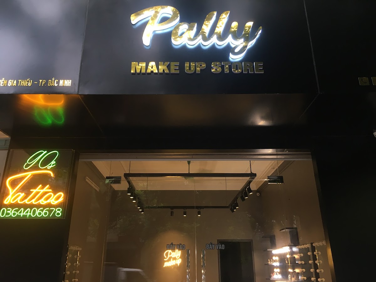 Pally makeup store